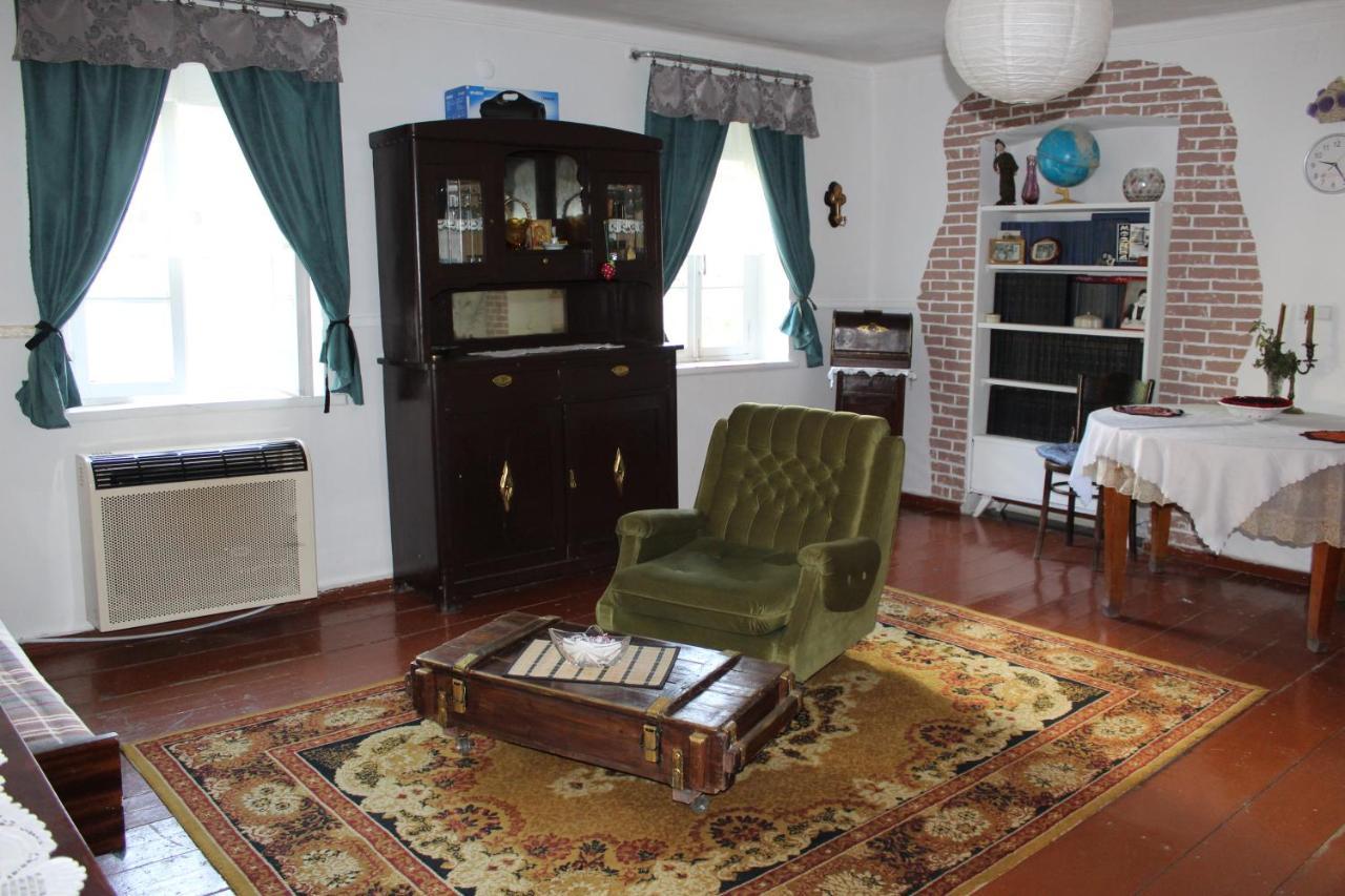 Guest House Meri Poppins Dedoplis Tskaro Exterior foto